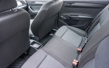 Skoda Fabia III Hatchback Facelifting 1.0 MPI 75KM 2019 Skoda Fabia 1,0 MPI 75 KM Benzyna 75KM, zdjęcie 12