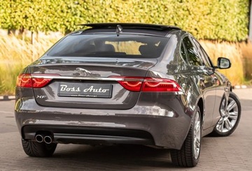 Jaguar XF II Sedan 2.0 i4D 180KM 2016 Jaguar XF XF 2.0D 180KM Full Pano LEdy Skora Camera Navi Full ASO 2.0, zdjęcie 11