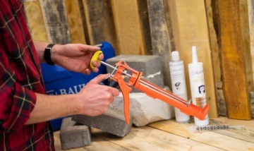 Выдавливатель для силиконов и клеевых картриджей Solid Bauhus.