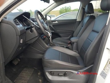 Volkswagen Tiguan II 2021 Volkswagen Tiguan 2021 r., 2,0L SE 4x4 2.0 Benzyna 184KM, zdjęcie 7