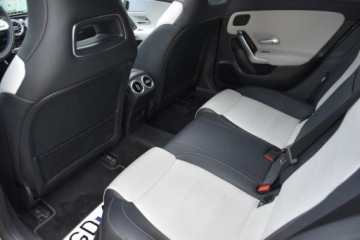Mercedes CLA C118/X118 Shooting Brake 2.0 200d 150KM 2020 Mercedes-Benz CLA MERCEDES CLA200 150KM AMG LED Virtual Panorama Gwarancja, zdjęcie 36
