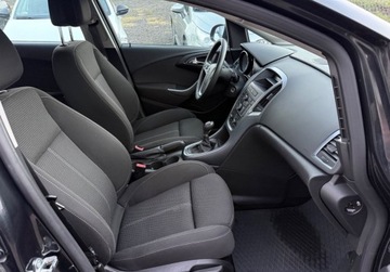 Opel Astra J Sports Tourer Facelifting 1.6 Twinport ECOTEC 115KM 2013 Opel Astra 1 wlasciciel, auto bezwypadkowy, NISKI POTWIERDZONY PRZEBIEG, zdjęcie 12