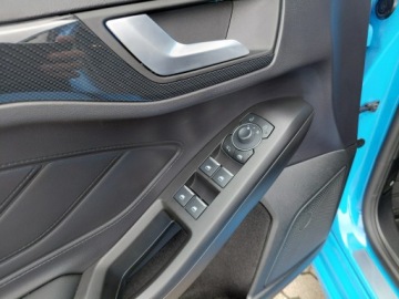 Ford Focus IV Hatchback ST Facelifting 2.3 EcoBoost 280KM 2025 Ford Focus ST X-Edition 2,3 EcoBoost 280KM M6 ASO, zdjęcie 15