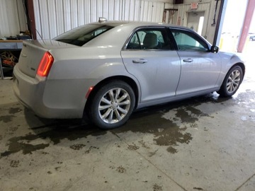 Chrysler 300C II 2017 Chrysler 300 Limited 2017 3.6l 3.6 Benzyna 292KM, zdjęcie 3