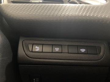 Peugeot 2008 I SUV Facelifting 1.2 PureTech 110KM 2018 Peugeot 2008 1.2 Pure Tech Style S&amp;S EAT6 I (2013-, zdjęcie 17