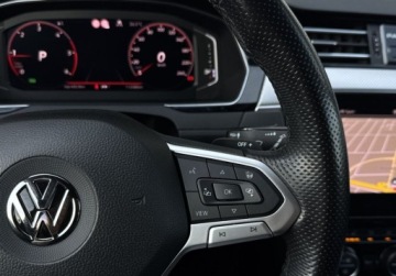 Volkswagen Passat B8 Variant 2.0 TDI SCR 240KM 2019 Volkswagen Passat Variant R-Line Special Edition 2.0BiTDI 240KM DSG 4Mot., zdjęcie 21