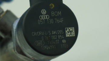 AUDI Q7 4L 3.0 TDI топливная рампа + датчик