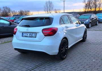 Mercedes Klasa A W176 Hatchback 5d Facelifting 180 122KM 2016 Mercedes-Benz Klasa A 1,6 Ben 122 km AMG 6 -biegow 1.6 Benzyna 122KM, zdjęcie 19
