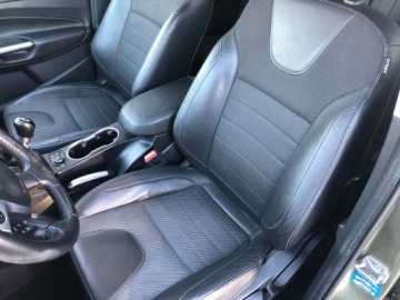 Ford Kuga II SUV 2.0 TDCi 180KM 2015 FORD KUGA 2.0 TDCI 180 KM 4x4 SUPER WYPOSAŻENIE I STAN SERWISOWANA W ASO, zdjęcie 9