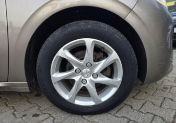 Peugeot 208 I Hatchback 3d 1.2 VTI 82KM 2014 Peugeot 208 1,2 82KM - Active - salon PL, bezwypadkowy 1.2 Benzyna 82KM, zdjęcie 10