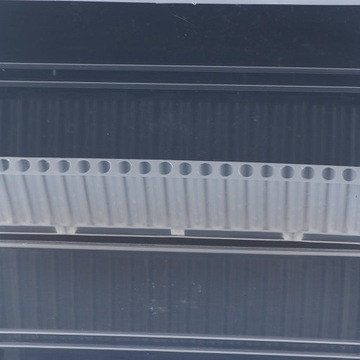 Подставка для бит на 20 отверстий.