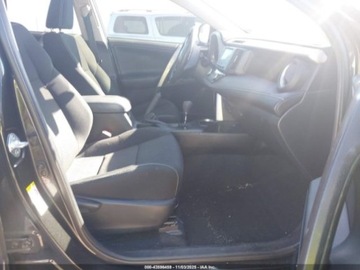 Toyota RAV4 V 2018 Toyota RAV4 2018 TOYOTA RAV4 HYBRID LE 2.5 Hybryda 150KM, zdjęcie 9