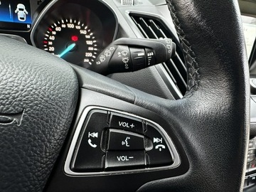 Ford Kuga II SUV Facelifting 1.5 EcoBoost 150KM 2018 Ford Kuga Navi, Grzane fotele, Ele.Klapa, Alu, LED, zdjęcie 17