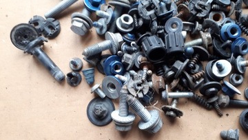 A4 B8 S4 РЕМЕНЬ ПЕРЕДНЕГО БАМПЕРА БОЛТЫ КРЫЛА LX5V КОМПЛЕКТ