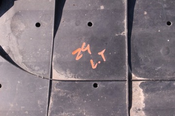 Крышка шасси левая BMW Z4 E85