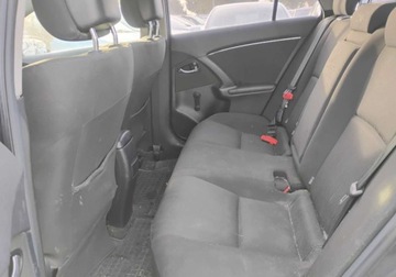 Toyota Avensis III Wagon 2.0 D-4D 126KM 2011 Toyota Avensis I rej 2012r, 2.0 Diesel. Lekko przetarty prawy bok. Jezdzi., zdjęcie 8