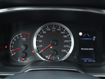 Toyota Corolla XII TS Kombi 1.2 Turbo D-4T 116KM 2021 Toyota Corolla 1.2 Turbo, Salon Polska, zdjęcie 10