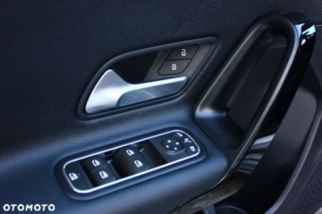 Mercedes Klasa A W177/V177 Hatchback 1.3 160 109KM 2020 Mercedes-Benz Klasa A Mercedes-Benz Klasa A 160 Style 1.3 Benzyna 109KM, zdjęcie 30