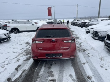 Toyota Auris II Hatchback 5d Facelifting 1.8 Hybrid 136KM 2015 Toyota Auris Hybryda Klimatronik Podgrzewanie, zdjęcie 2