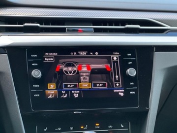 Volkswagen Arteon Fastback Facelifting 2.0 TSI 190KM 2021 Volkswagen Arteon R-Line 2.0 TSI 190 KM DSG DCC ACC LED Kamery 360 VAT Mar, zdjęcie 28