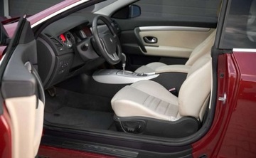 Renault Laguna III 2008 Renault Laguna Renault Laguna 3.5 V6 Initiale 3.5 Benzyna 238KM, zdjęcie 9