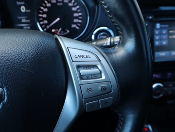 Nissan Qashqai II Crossover 1.2 DIG-T 115KM 2014 Nissan Qashqai 1.2 DIG-T, Salon Polska, zdjęcie 14