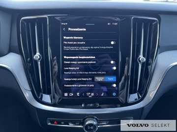 Volvo V60 II  Kombi Facelifting 2.0 B4 B 197KM 2024 Volvo V60 V60 B4 B Plus Dark Pakiet Climate Driver, zdjęcie 24
