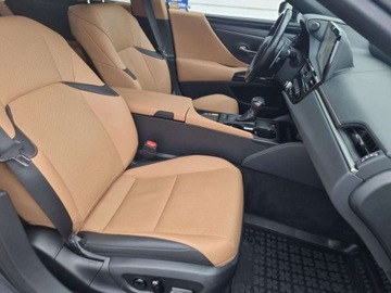 Lexus ES VII (XV70) Sedan Facelifting 300h 218KM 2022 Lexus ES Lexus ES 300h Business Edition, 1 wlasciciel, ASO, VAT23, gwaranc, zdjęcie 9