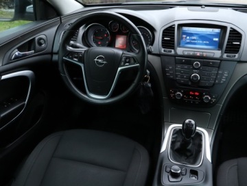 Opel Insignia I Sports Tourer 2.0 CDTI ECOTEC 160KM 2011 Opel Insignia 2.0 CDTI, Navi, Klima, Klimatronic, zdjęcie 6