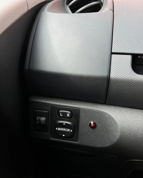 Toyota Yaris II Hatchback 5d 1.0 VVT-i 69KM 2008 Toyota Yaris Salon PL klima Alu Gwarancja w cenie Warszawa VDAK Benzyna, zdjęcie 24