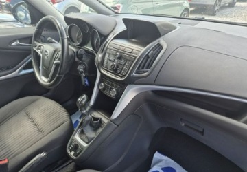 Opel Zafira C Tourer 1.4 Turbo ECOTEC 140KM 2016 Opel Zafira 7 Osob Kamera Navi Zadbany 1.4 Benzyna 140KM, zdjęcie 16