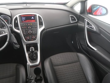 Opel Astra J GTC 1.7 CDTI ECOTEC 110KM 2014 Opel Astra 1.7 CDTI, Xenon, Klima, Klimatronic, zdjęcie 7