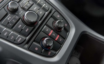 Opel Astra J GTC 1.4 Turbo ECOTEC 120KM 2015 Opel Astra Opel Astra 1.4 Benzyna 120KM, zdjęcie 24