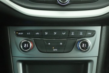 Opel Astra K Sportstourer Facelifting 1.2 Turbo 145KM 2020 Opel Astra 1.2 Turbo, Salon Polska, Serwis ASO, zdjęcie 9