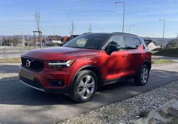 Volvo XC40 2021 Volvo XC 40 Volvo XC 40 T5 AWD Momentum 2.0 Benzyna 247KM, zdjęcie 2