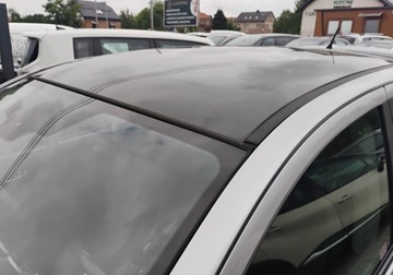 Nissan Qashqai I Crossover 1.6 115KM 2007 Nissan Qashqai 2007r, 1.6 Benzyna. Lekko uszkodzony prawy tyl. Jezdzi., zdjęcie 18