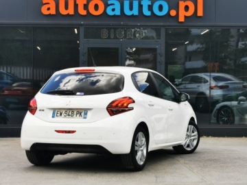 Peugeot 208 I Hatchback 5d Facelifting 1.2 PureTech 82KM 2018 PEUGEOT 208 Style, Manual, Facelifting 1.2 Benzyna 82KM, Przebieg 42122km, zdjęcie 20