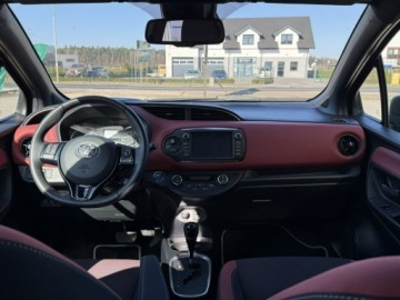 Toyota Yaris III Hatchback 5d Facelifting 2017 1.5 Hybrid 100KM 2018 Toyota Yaris Hybrid*Tylko 51000km*, zdjęcie 14