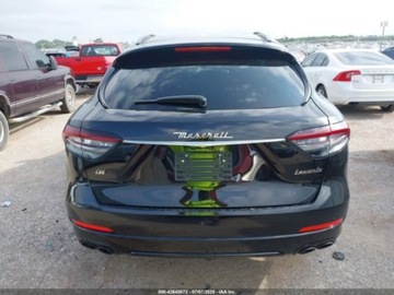 Maserati Levante 2021 Maserati Levante 2021 3.0l 3.0 Benzyna 345KM, zdjęcie 4