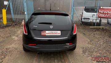 Lancia Delta III Hatchback 1.9 Twinturbo MultiJet 190KM 2011 Lancia Delta 1.9jtd 190KM max wersja asyst parkowania ledy xenon skora 1.r, zdjęcie 4
