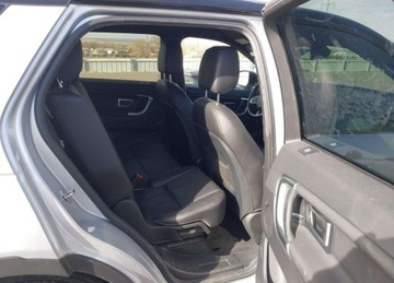 Land Rover Discovery V 2019 Land Rover Discovery HSELANDMARK EDITION, 4x4, od ubezpieczalni 2.0 237KM, zdjęcie 10