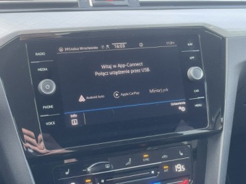 Volkswagen Passat B8 Variant Facelifting 2.0 TDI SCR 150KM 2023 Volkswagen Passat Variant 2.0 TDI 150KM krajowy, zdjęcie 22