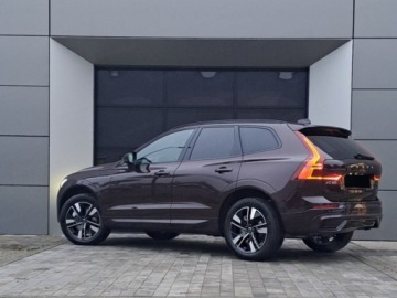 Volvo XC60 II 2026 VOLVO XC60 B5 AWD Plus Dark Suv 2.0 (264KM) 2026, zdjęcie 2