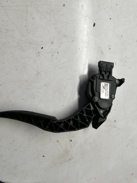 OPEL ZAFIRA C PEDAL GAZU POTENCJOMETR 13253781