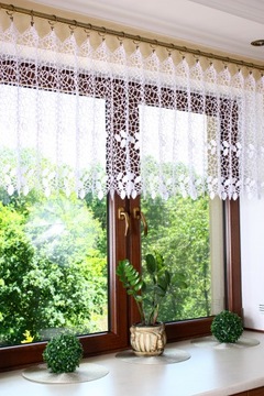 Заздростка Гипюровые Подтяжки Белая кухонная штора, высота 70 см