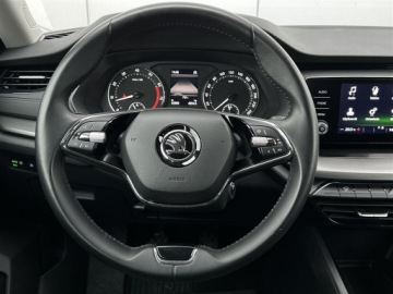 Skoda Octavia IV Liftback 1.5 TSI EVO 150KM 2023 Skoda Octavia 1.5TSI 150KM Ambiton l I właściciel,, zdjęcie 14