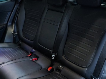 Mercedes GLC C254/X254 Coupe 2.0 200 204KM 2025 MERCEDES-BENZ GLC 200 4-Matic AMG Line 2.0 (204KM) 2025, zdjęcie 9