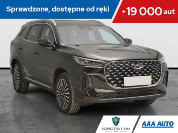 Chery Tiggo 8 SUV 1.6 T-GDI 147KM 2025 Chery Tiggo 8 1.6 TGDI, 1. Właściciel, Serwis ASO