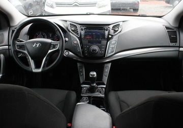 Hyundai i40 Kombi 1.7 CRDi HIGH 136KM 2012 Hyundai i40 1.7 CRDi Bogate wyposazenie Od RiA 1.7 Diesel 136KM, zdjęcie 9