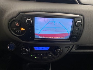 Toyota Yaris III Hatchback 5d Facelifting Hybrid 100KM 2015 Toyota Yaris Hybrid 100 Premium III (2011-2019) To, zdjęcie 16